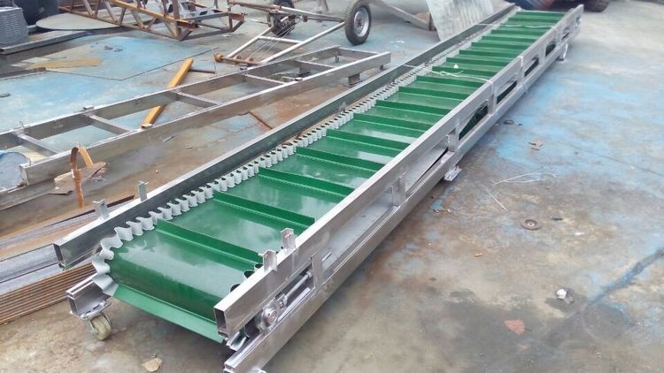 皮帶輸送機(jī)